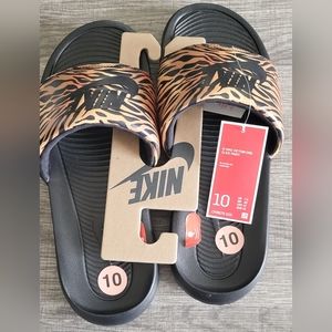 Women's Nike Victoria One Sport Slide NWT Size 10